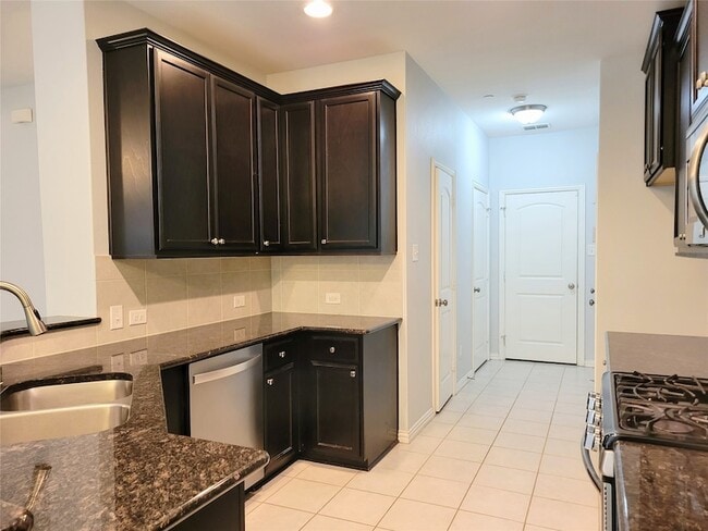 Photo - 4817 Bridgewater St