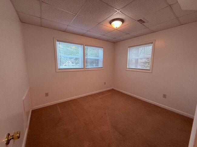 Photo - 120 Flagg Ct