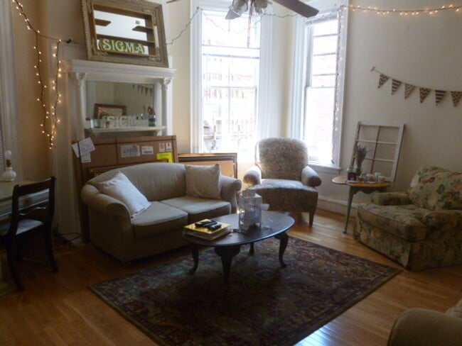 Photo - 1123 Grove Ave Apartment