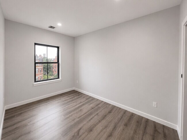 Photo - 557 Columbus Ave