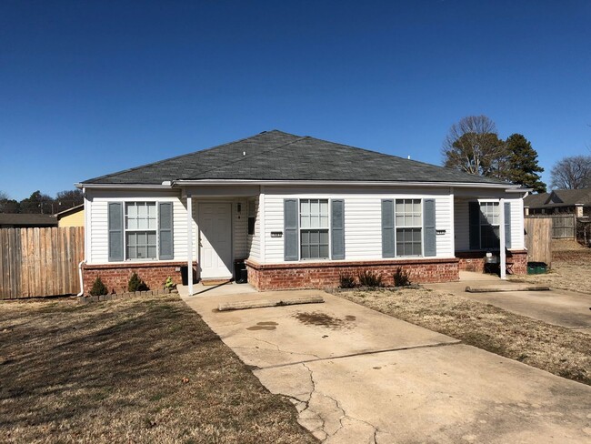 2 bedoom duplex close to the bypass - 2 bedoom duplex close to the bypass House