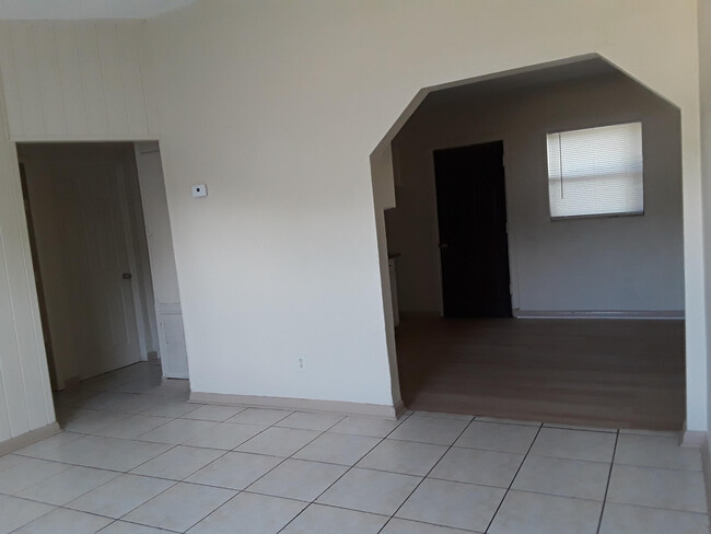 1710 Rose Blvd