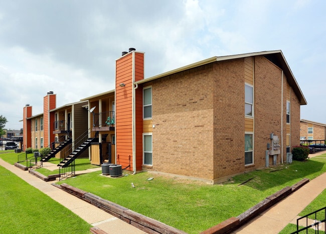 Bosque Estates Apartments