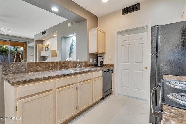 Photo - 9253 N Firebrick Dr Unit #114