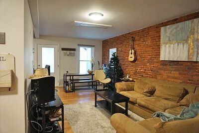 Photo - 164 Broadway Unit 3