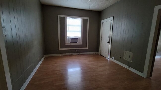 Photo - 428 W Wardville St Unit wardville small side east