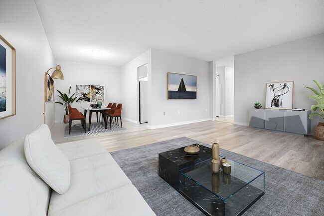 Photo - Wonderland Towers