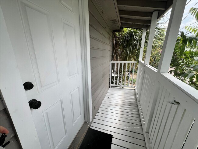 Photo - 1514 W 14th St