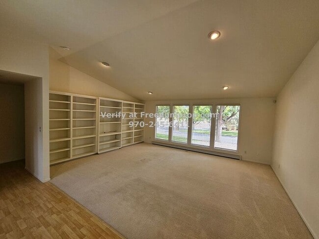 Photo - 2703 Crossroads Blvd Unit #B