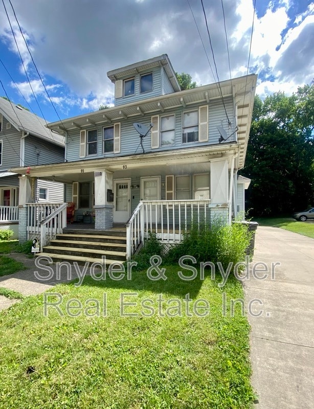 Building Photo - 93 Jewett St