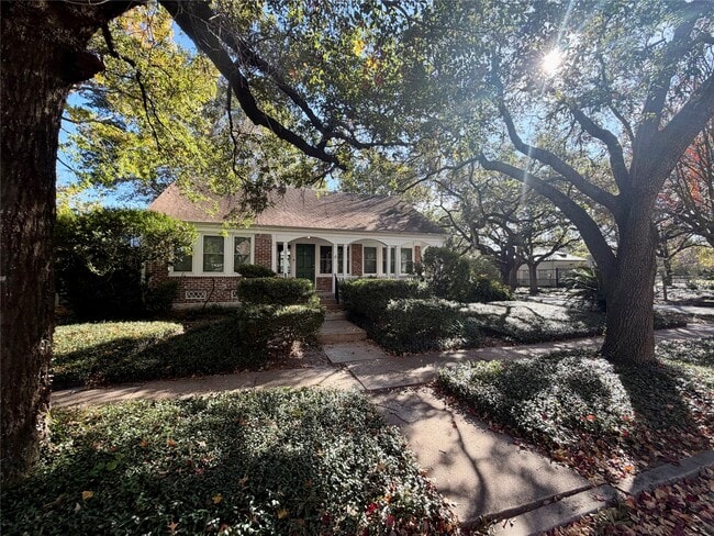 Photo - 1621 Cherryhurst St