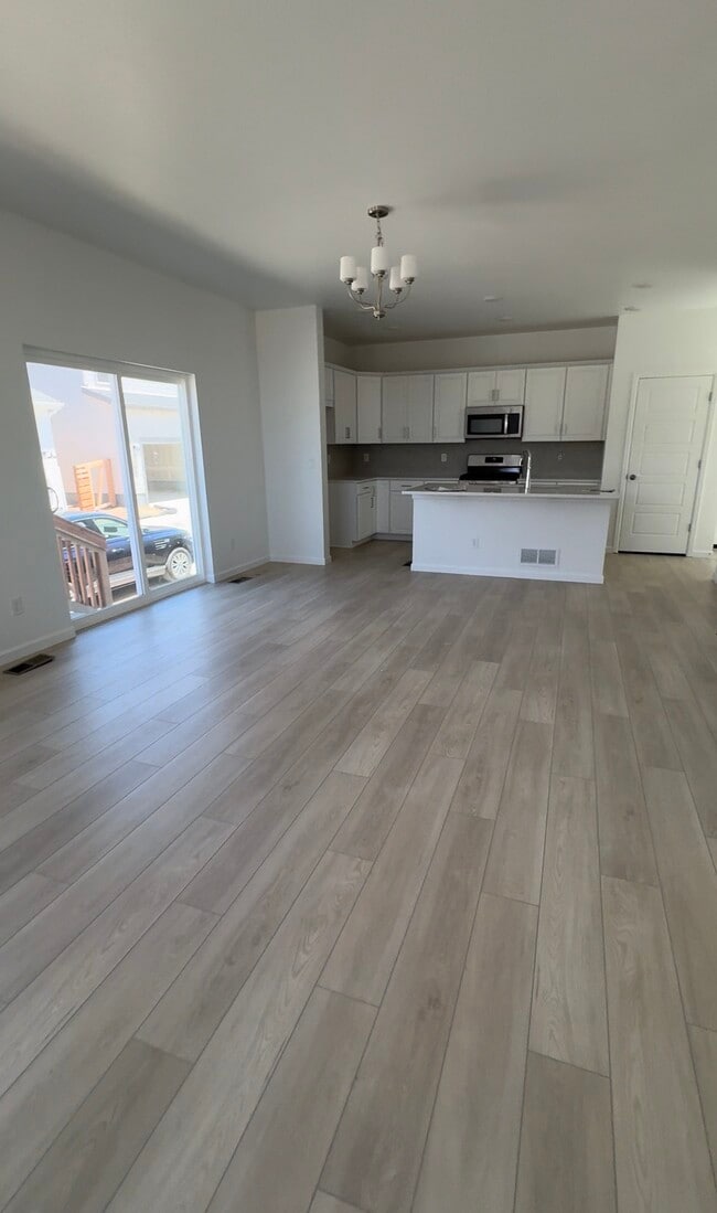 Photo - 3364 N Catawba Wy