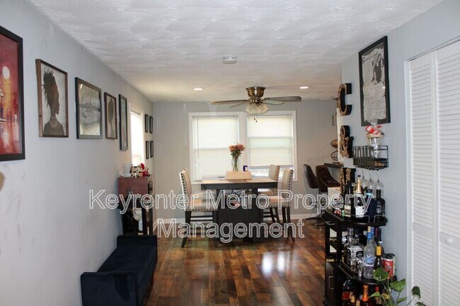 Photo - 1806 Palmer Park Rd