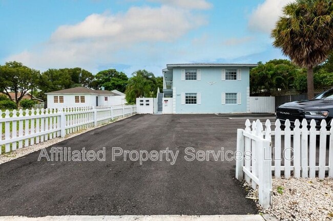 Building Photo - 5207 N Flagler Dr Rental