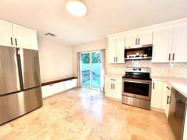 23 Dellforest Ct