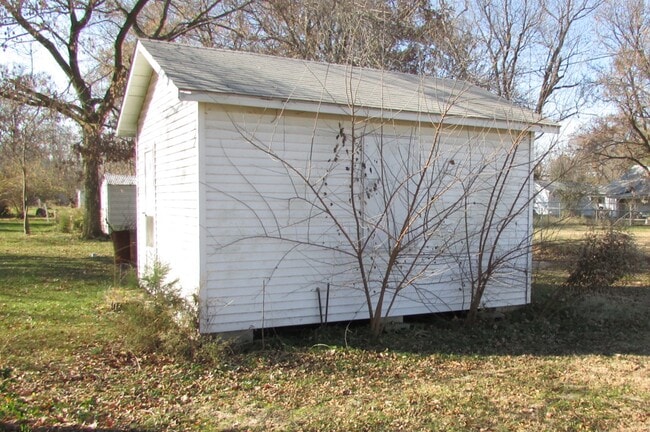 Photo - 252 E North Ave