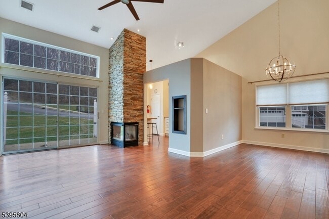 Building Photo - 1606 Windsor Ct