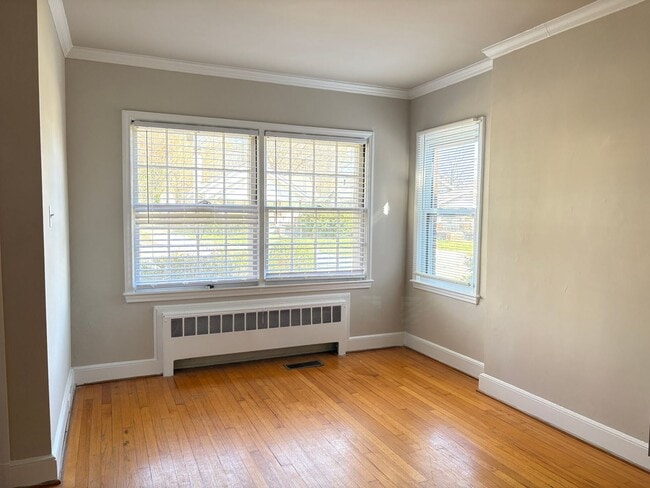 Photo - 2 Bedroom, 1 Bathroom Apartment in Greensboro!