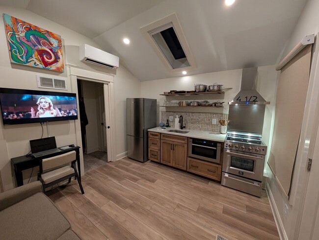Photo - Adorable 1BR Studio Apartment near NCSU