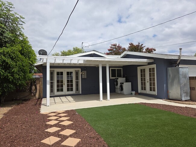 Photo - PRIVATE 3 bed/3 bath HOME + LARGE BONUS ROOM. NO OTHER UNITS ON PROPERTY.