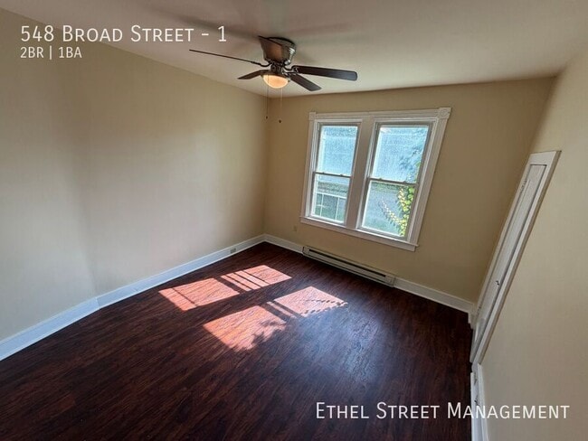 Photo - 548 Broad St Unit 1