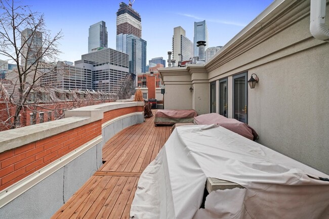 Photo - 430 N Canal St