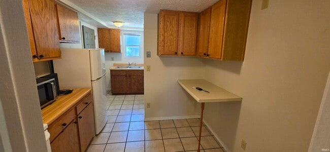 Photo - 522 W Davis St