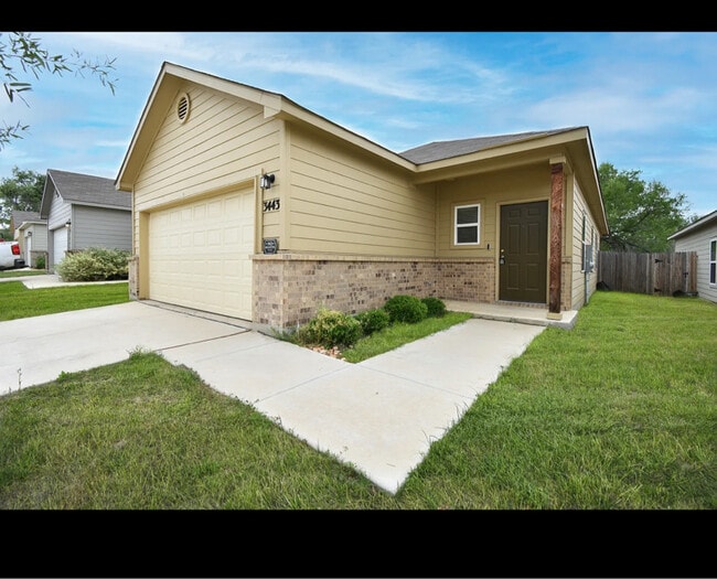 Photo - 3443 RedBud Grv House