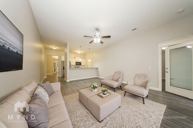 Photo - 1013 Merlin Dr