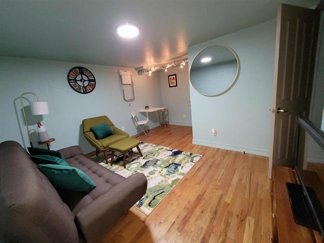 Photo - 1650 Pearl St