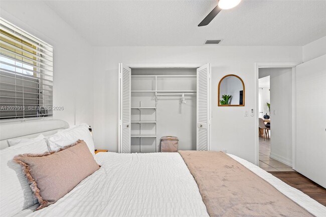 Photo - 8101 W Lake Dr