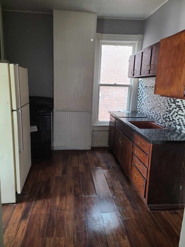 Photo - 3 Bedroom 1 Bathroom Duplex