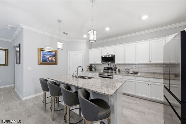 19584 Utopia Ln