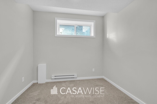 Photo - 21039-21025 25 Ave NW Unit Bsmt