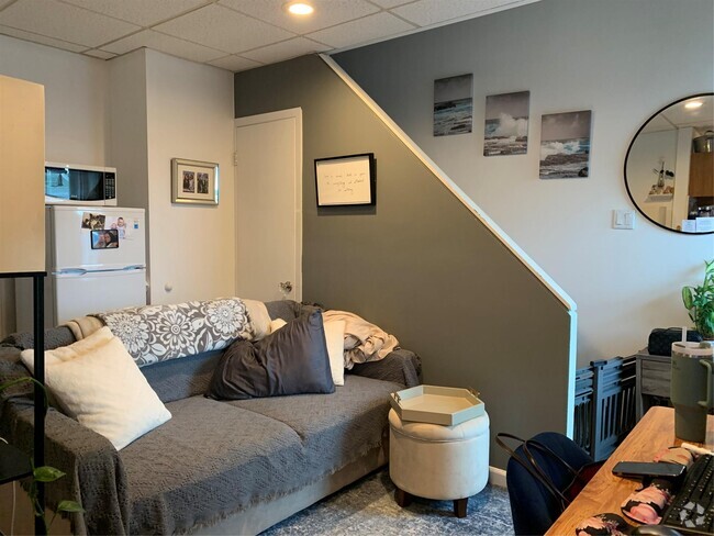 Building Photo - 14 Bayville Ave Unit 3 Rental