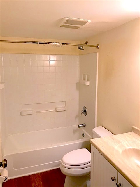 bathroom - 211 Meadow Woods Ln Unit 211