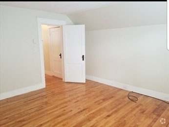 Building Photo - 1060 Pleasant St Unit 1060 Pleasant St  3 Rental