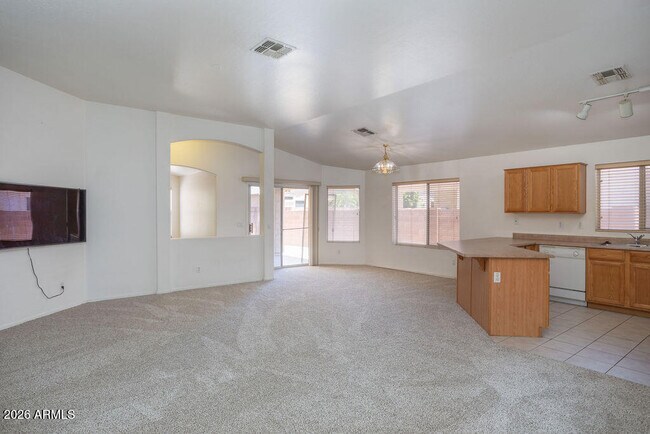 6762 W Del Mar Ln