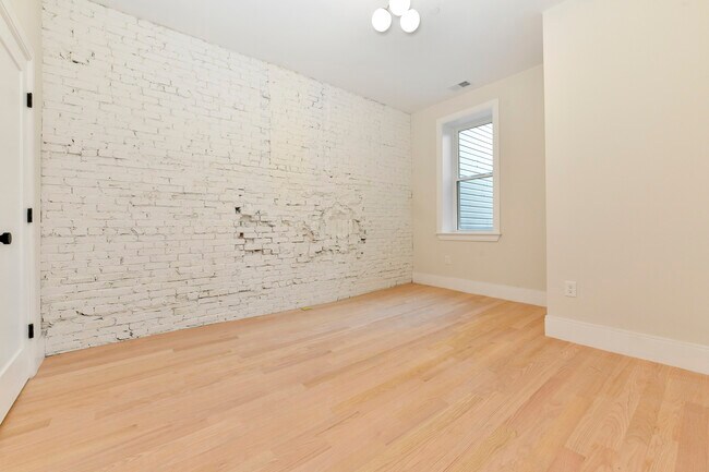 Photo - 22 Paris St Unidad 1