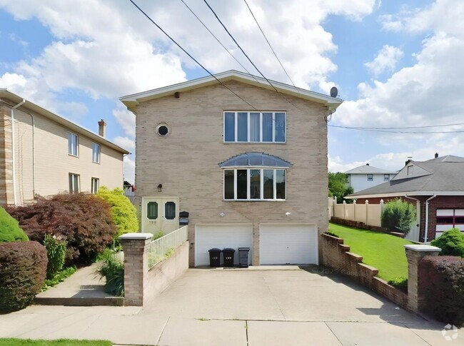 Building Photo - 128 Miller Ave Rental