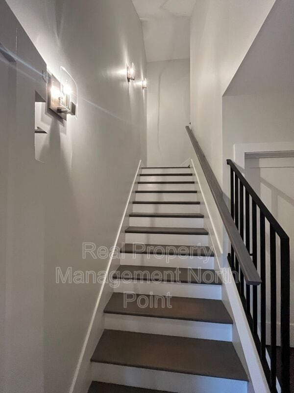 Photo - 111 Birch St