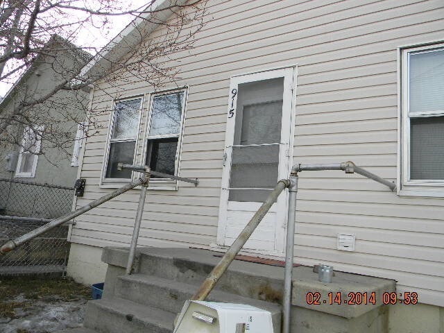 Building Photo - 915 Lee St Unit 1/2