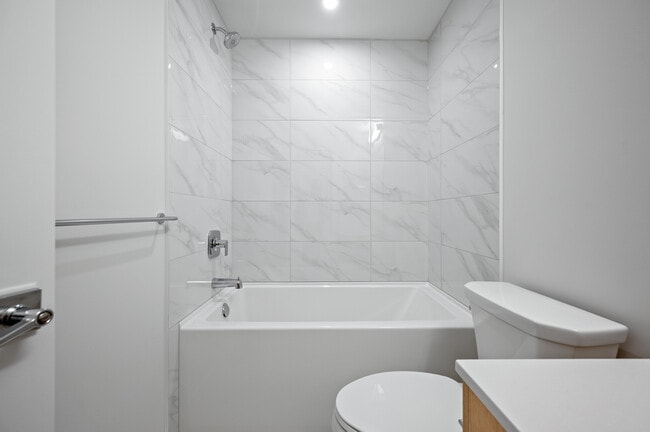 Photo - 34395 Gladys Ave