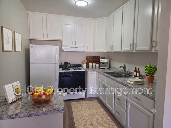 10075 Tujunga Canyon Blvd