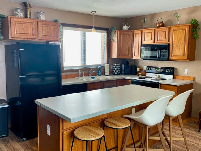 411 W Quartz St Unidad B