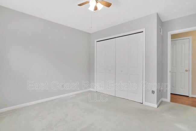 Photo - 184 Larkspur Ln