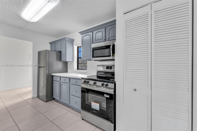 Photo - 3100 N Pine Island Rd Unit 304