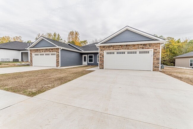 Photo - Please View 3D Virtual Walk-Through Before Scheduling a Showing