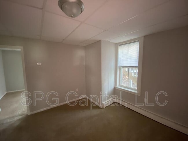 Photo - 130 S Main St