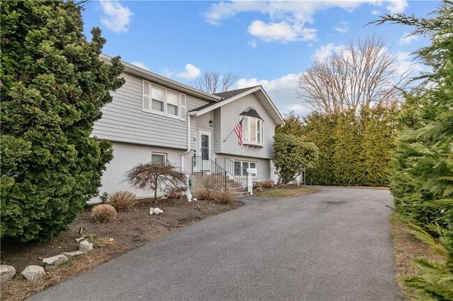 Photo - 16 Shields St Unit 2